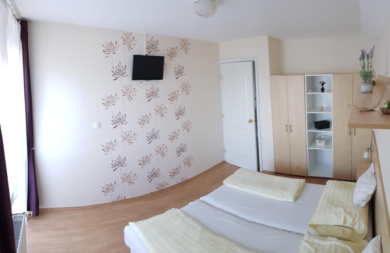 Szaloky Apartmanhaz Gyenesdiás Εξωτερικό φωτογραφία