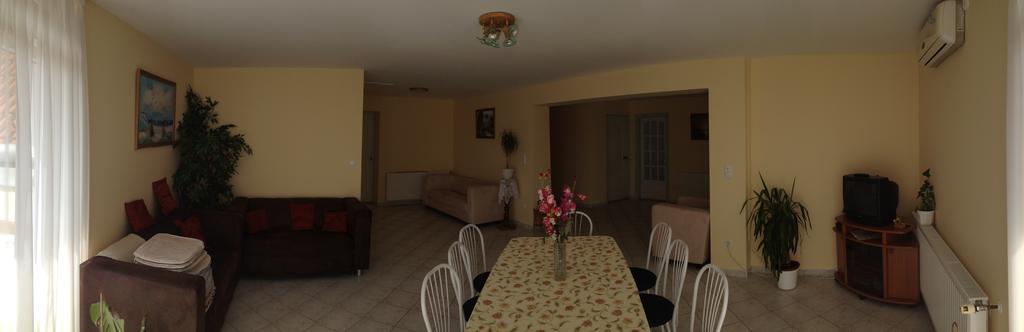 Szaloky Apartmanhaz Gyenesdiás Εξωτερικό φωτογραφία