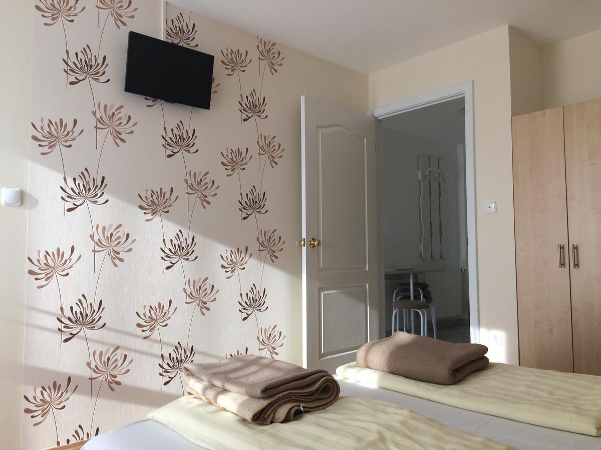 Szaloky Apartmanhaz Gyenesdiás Εξωτερικό φωτογραφία