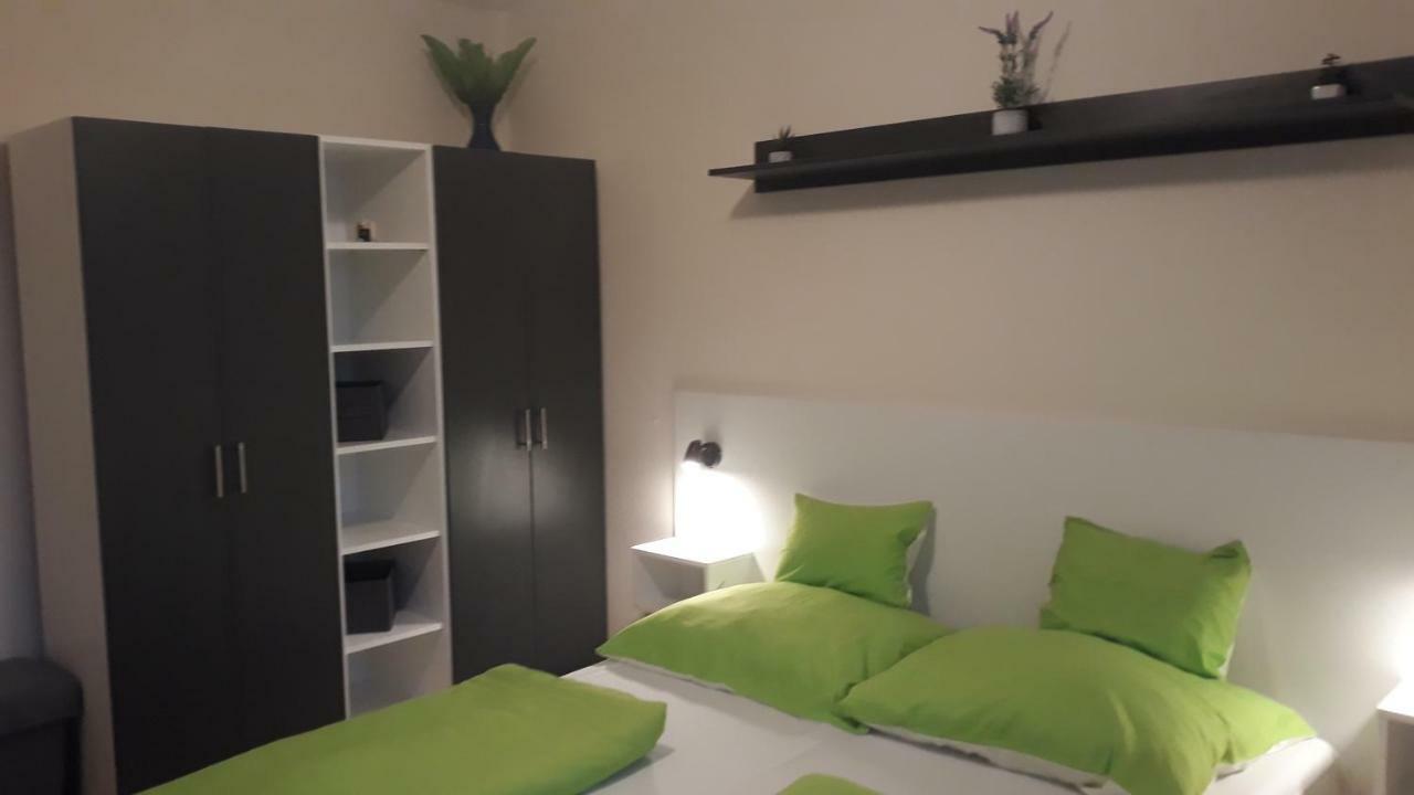 Szaloky Apartmanhaz Gyenesdiás Εξωτερικό φωτογραφία