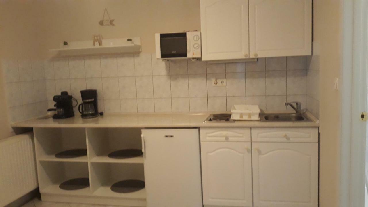 Szaloky Apartmanhaz Gyenesdiás Εξωτερικό φωτογραφία