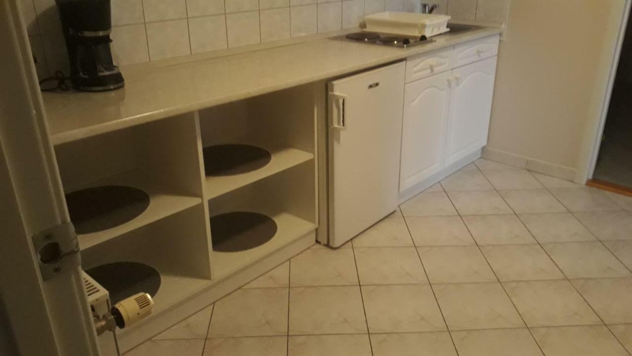 Szaloky Apartmanhaz Gyenesdiás Εξωτερικό φωτογραφία