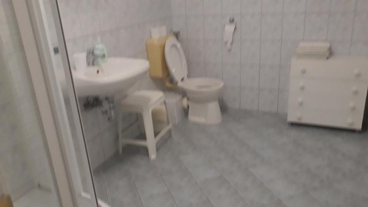 Szaloky Apartmanhaz Gyenesdiás Εξωτερικό φωτογραφία